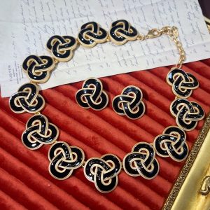 Croissant black vintage fashion sets