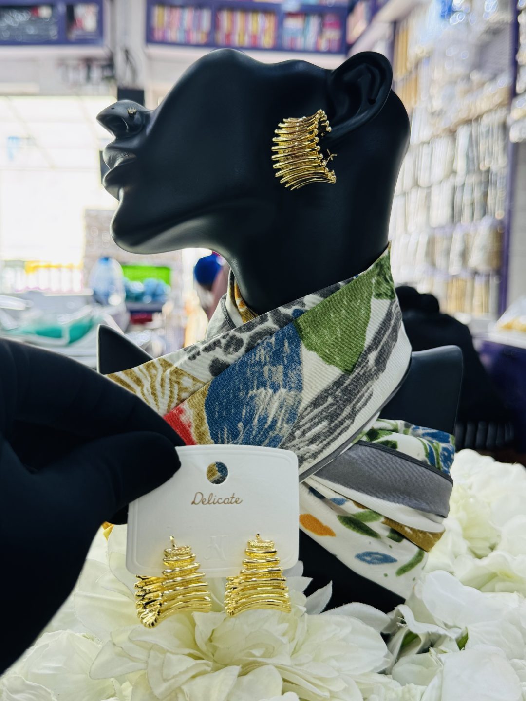 NHY STATEMENT EARRINGS 009