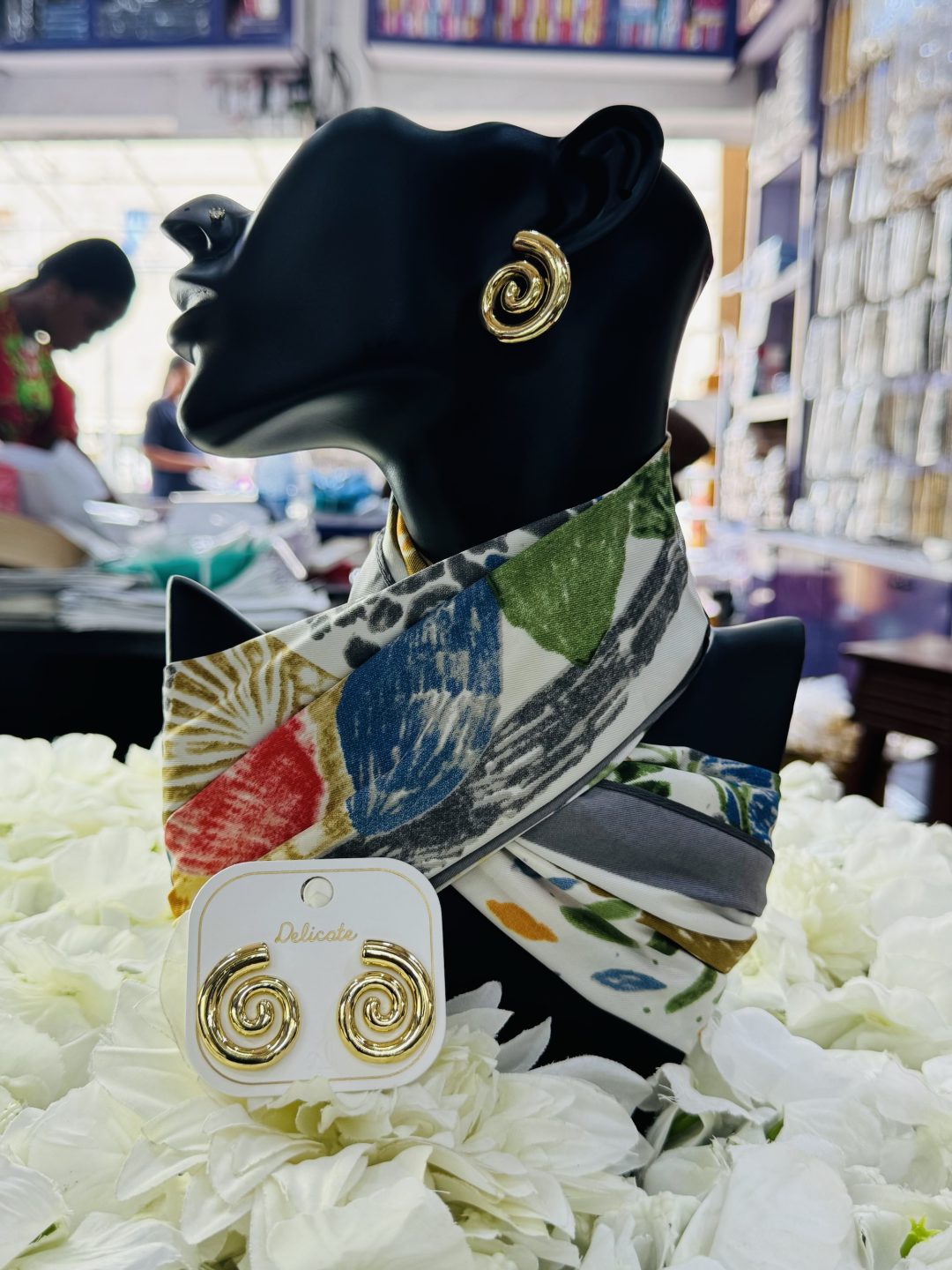 NHY STATEMENT EARRINGS 011