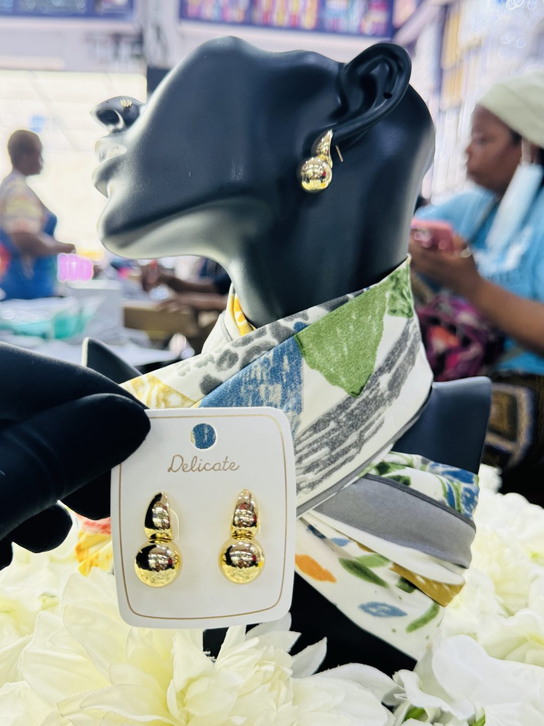 NHY STATEMENT EARRINGS 015