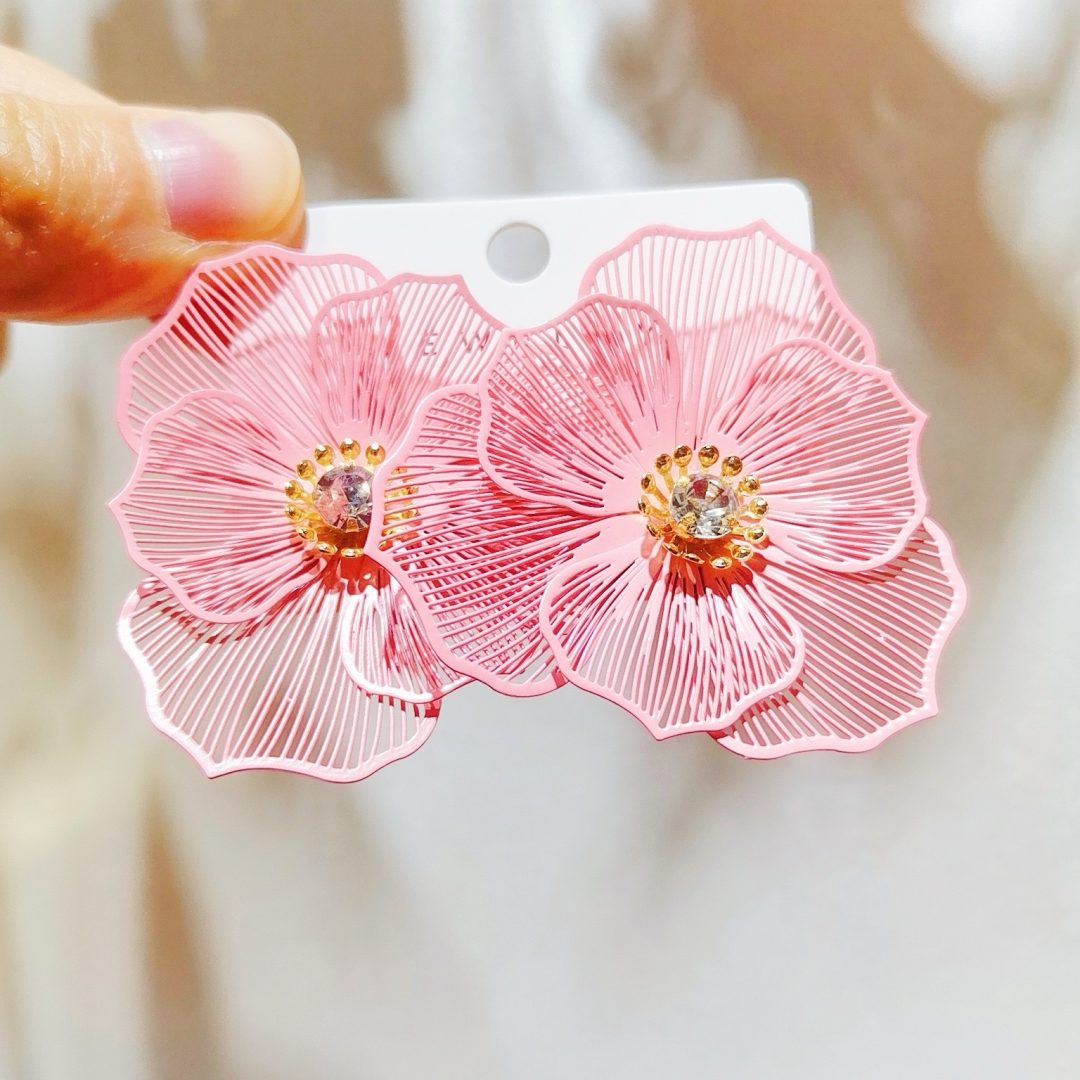 Pink rose 1 bud floral earrings - Image 2
