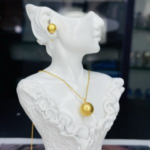 YM MATTE GOKD BALL NECKLACE SET