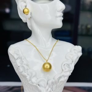 YM MATTE GOKD BALL NECKLACE SET