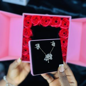 WE LADY 31 Gold colour