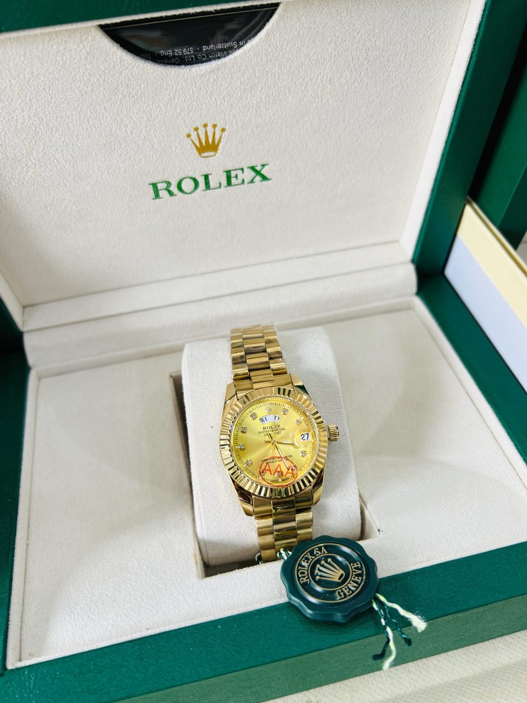 Original Female Rolex (D/T)  Gold gold face
