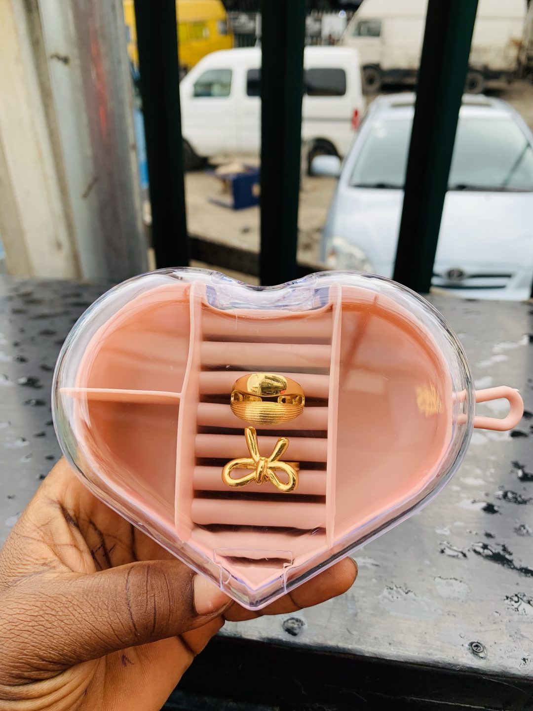 Pitch Love jewelry organizer - Image 3