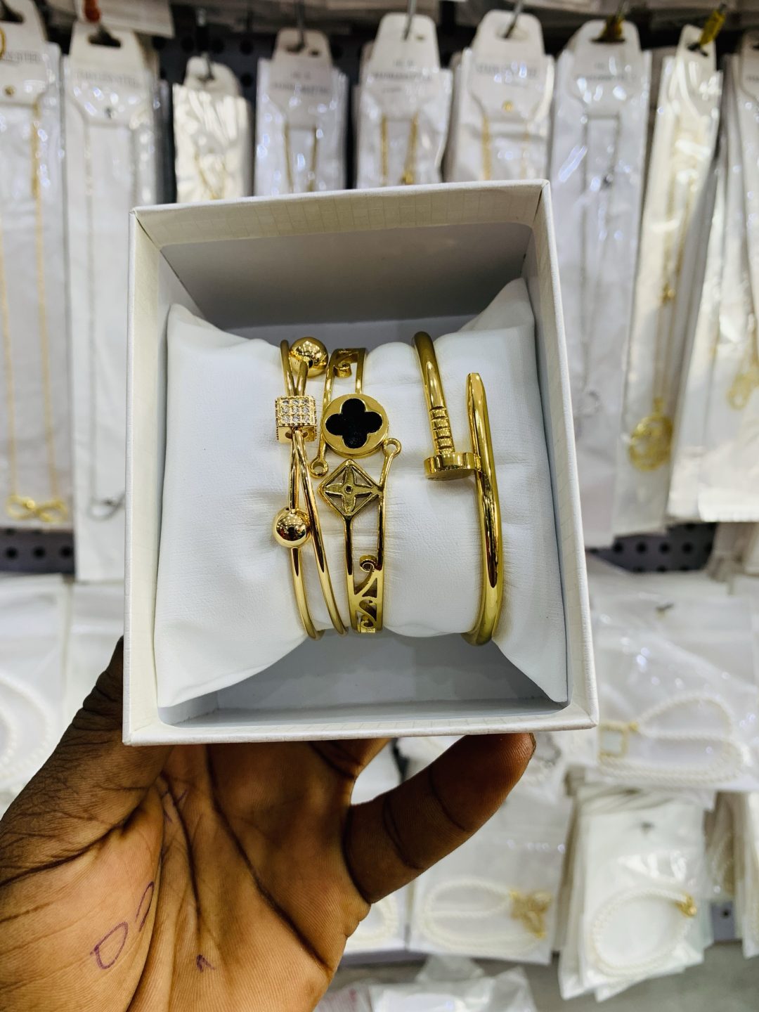 NYH bracelet combo with box