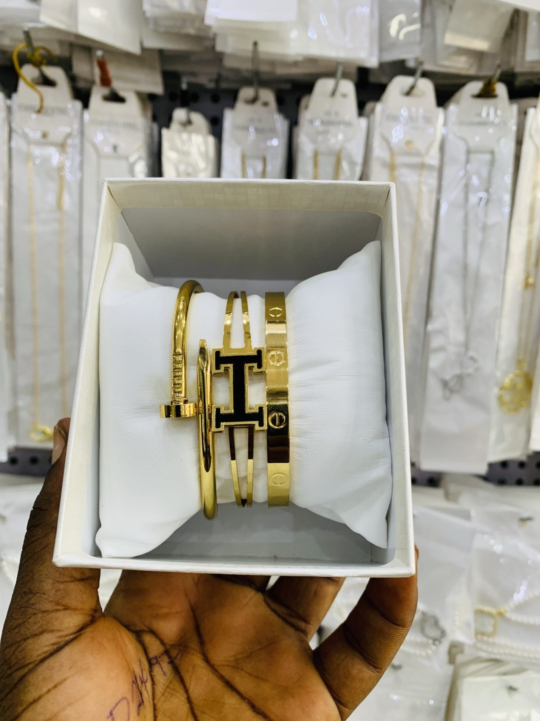 Unique bracelet combo with box 13