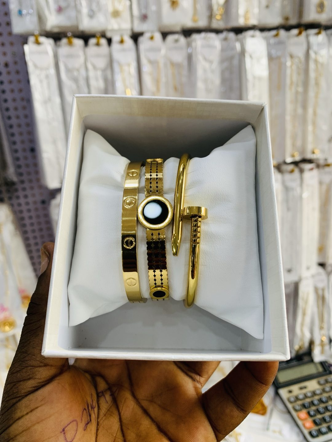 Unique bracelet combo with box 18
