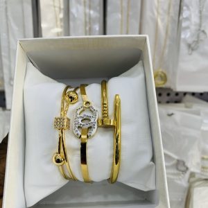 NYH bracelet combo with box