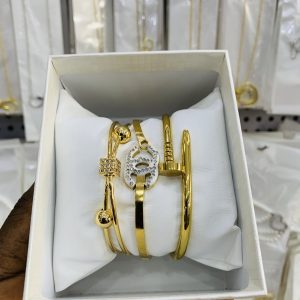 NYH bracelet combo with box