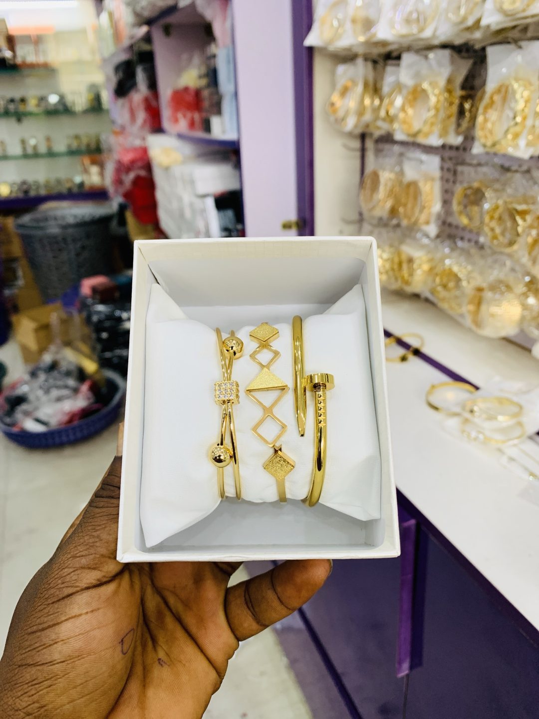 Unique bracelet combo with box 14