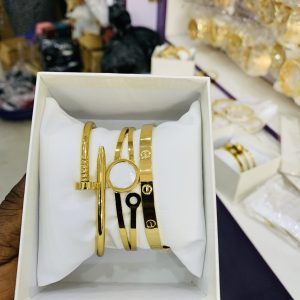Unique bracelet combo with box 12