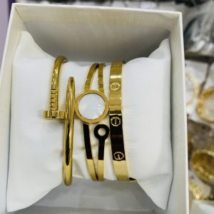 Unique bracelet combo with box 12