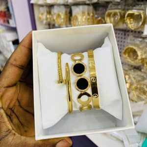 Unique bracelet combo with box 09