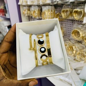 Unique bracelet combo with box 09
