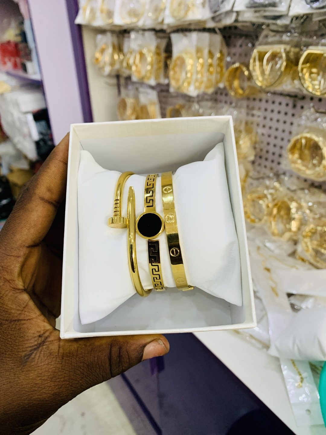 Unique bracelet combo with box 05