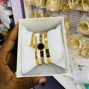 Unique bracelet combo with box 05