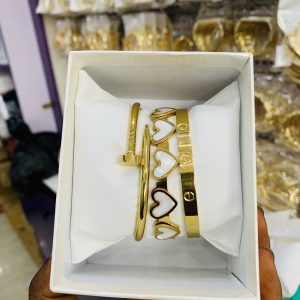 Unique Bracelet combo with Box 01