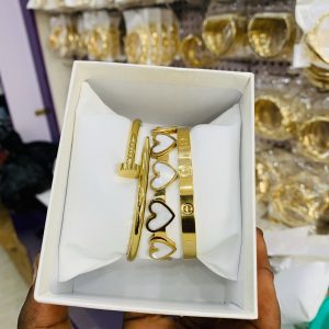 Unique Bracelet combo with Box 01