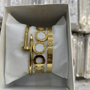 Unique bracelet combo with box 07