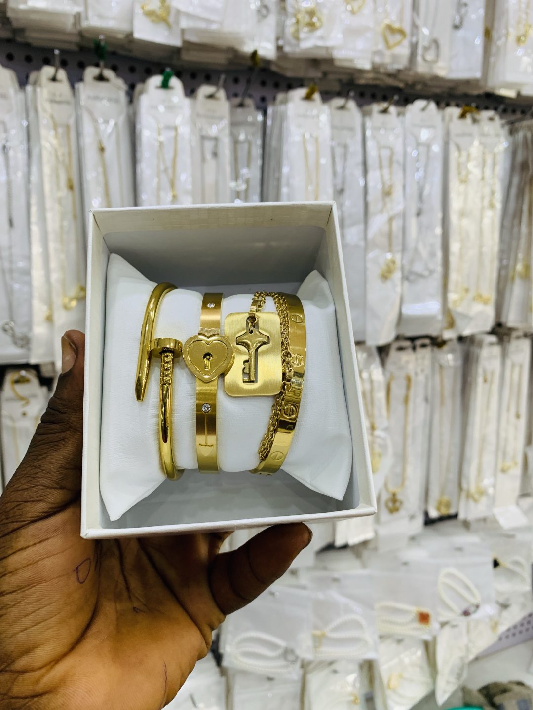 Couples Lock/Bracelet Combo (Gold) - Image 3