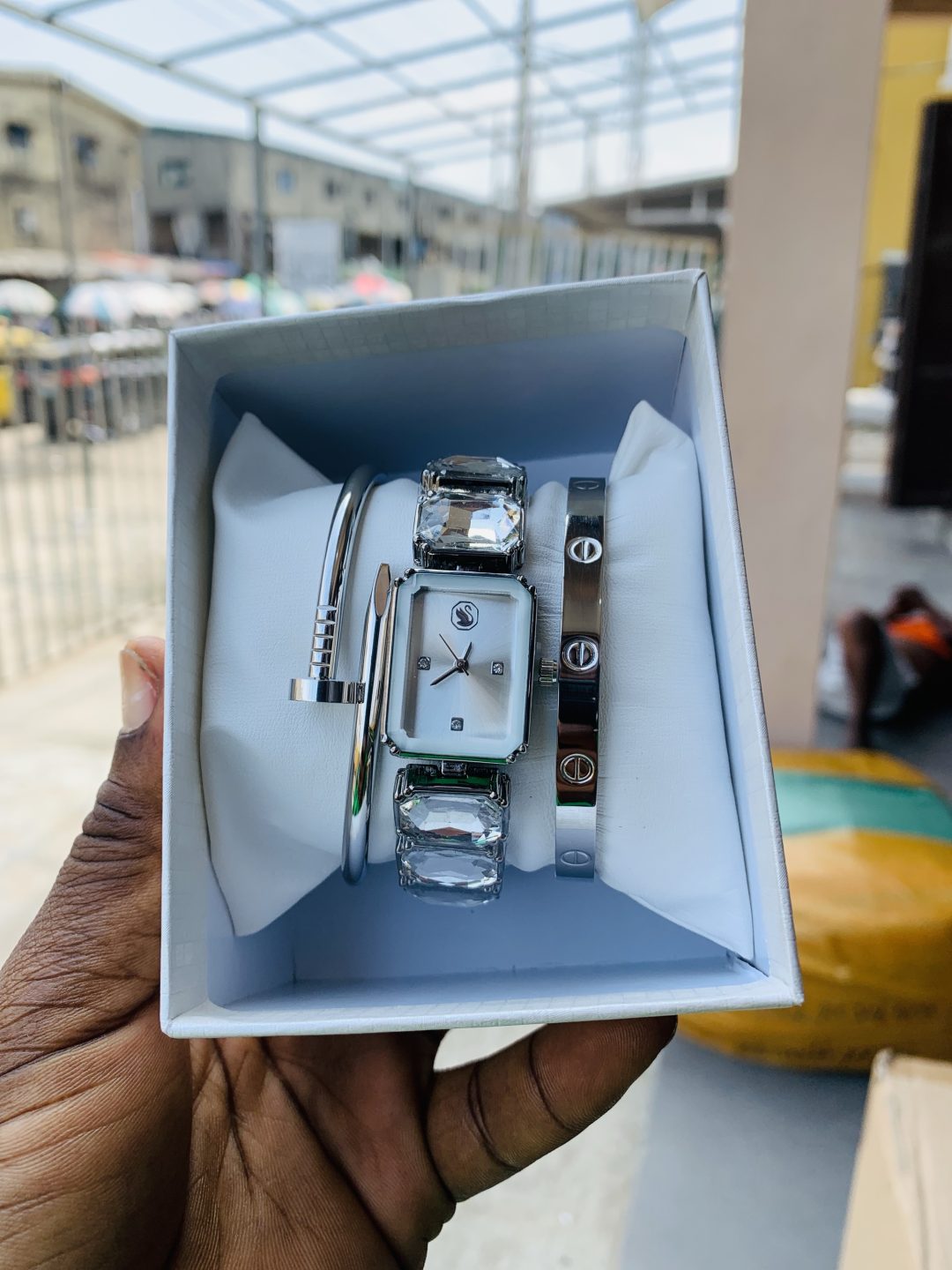 Swavoski watch and bracelet combo box - Image 2