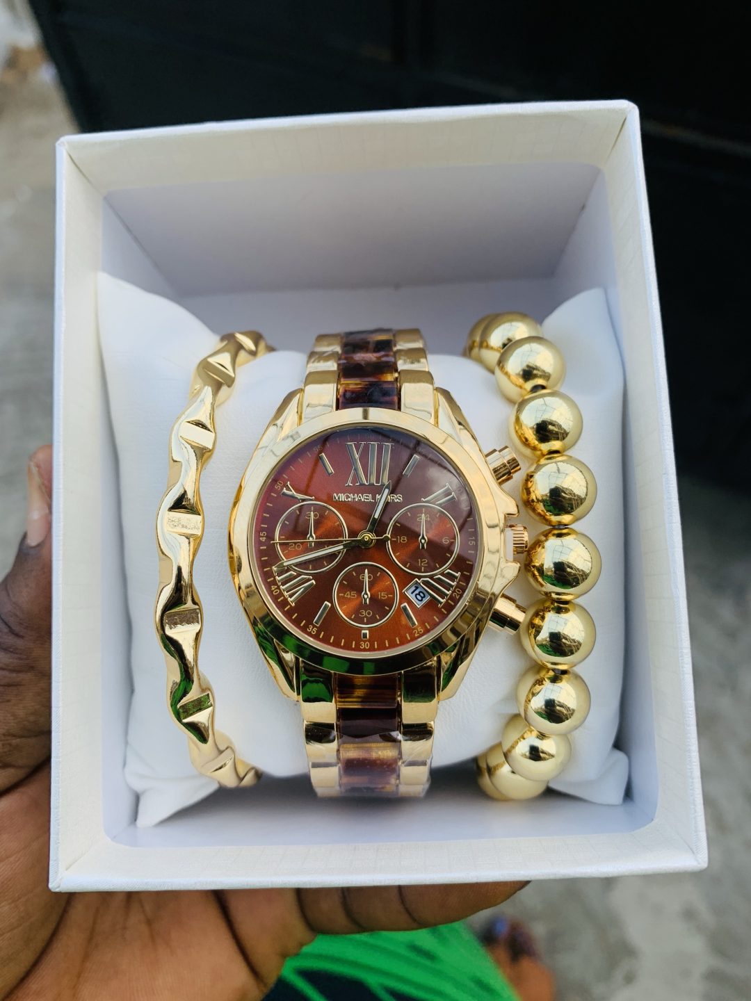 Micheal kors gold box 03 - Image 4