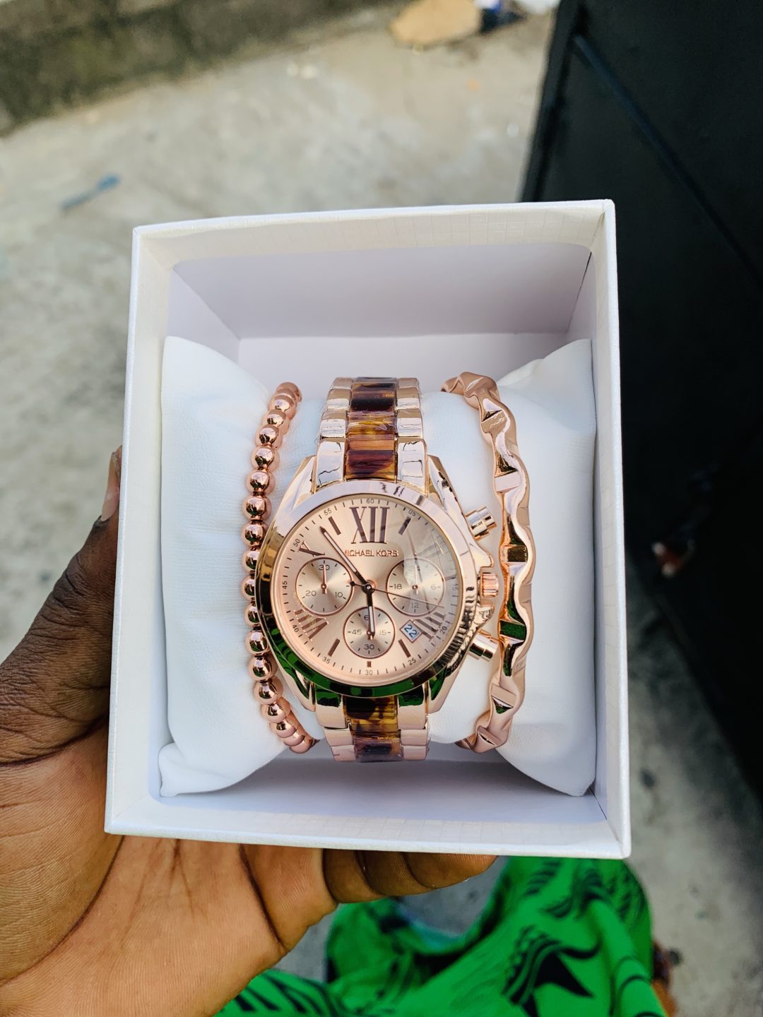 Micheal kors Rose gold box 02