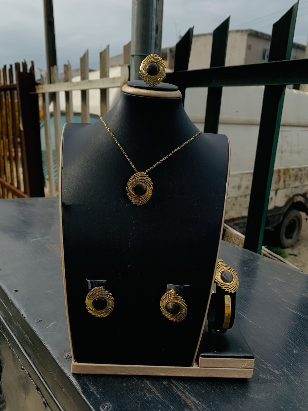 Aurora Gold set - Image 4