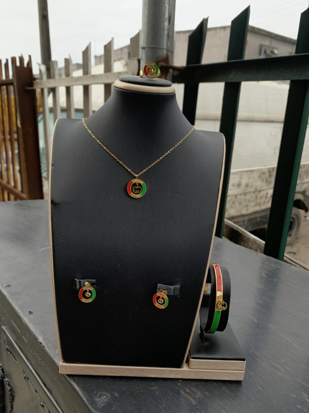 Gucci Gold set - Image 2