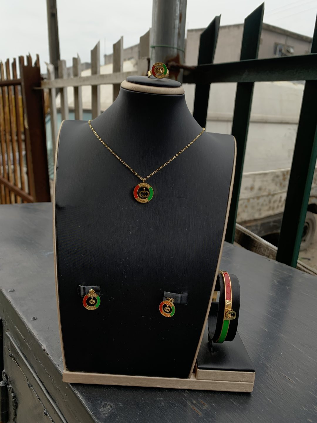 Gucci Gold set - Image 3