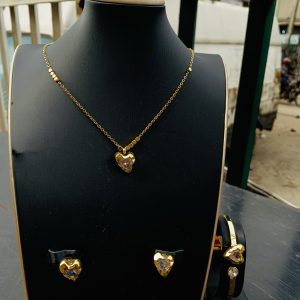 GemStone-Focused Gold set