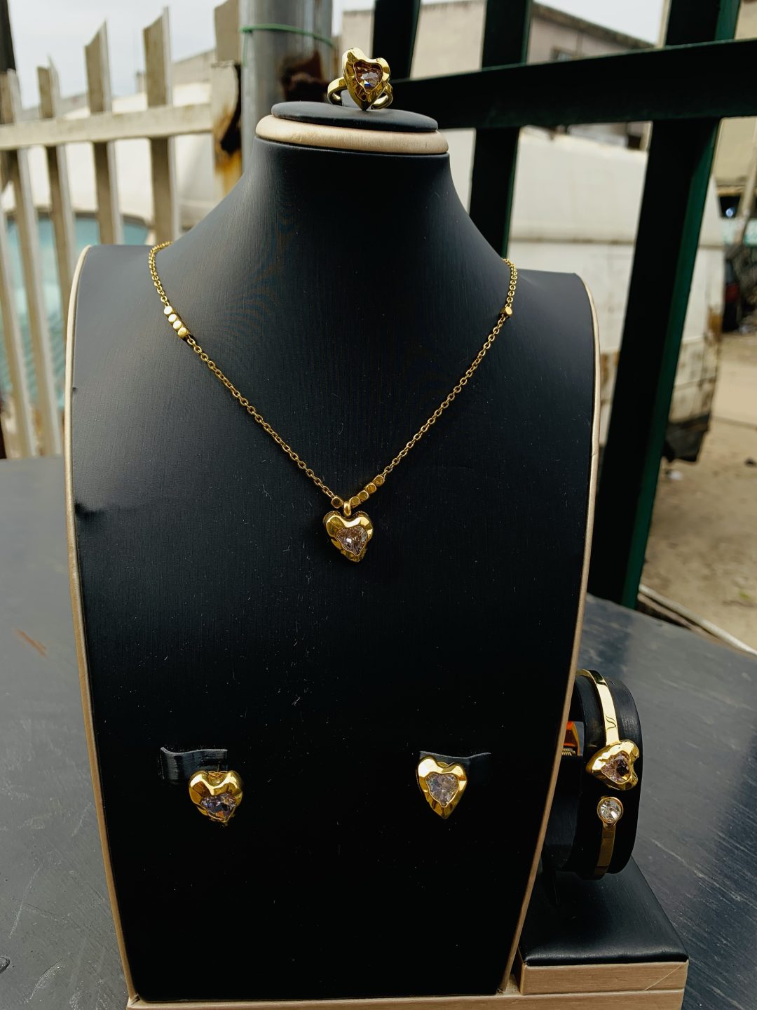 GemStone-Focused Gold set - Image 2