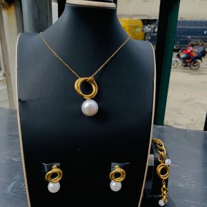 Opulent Ornaments