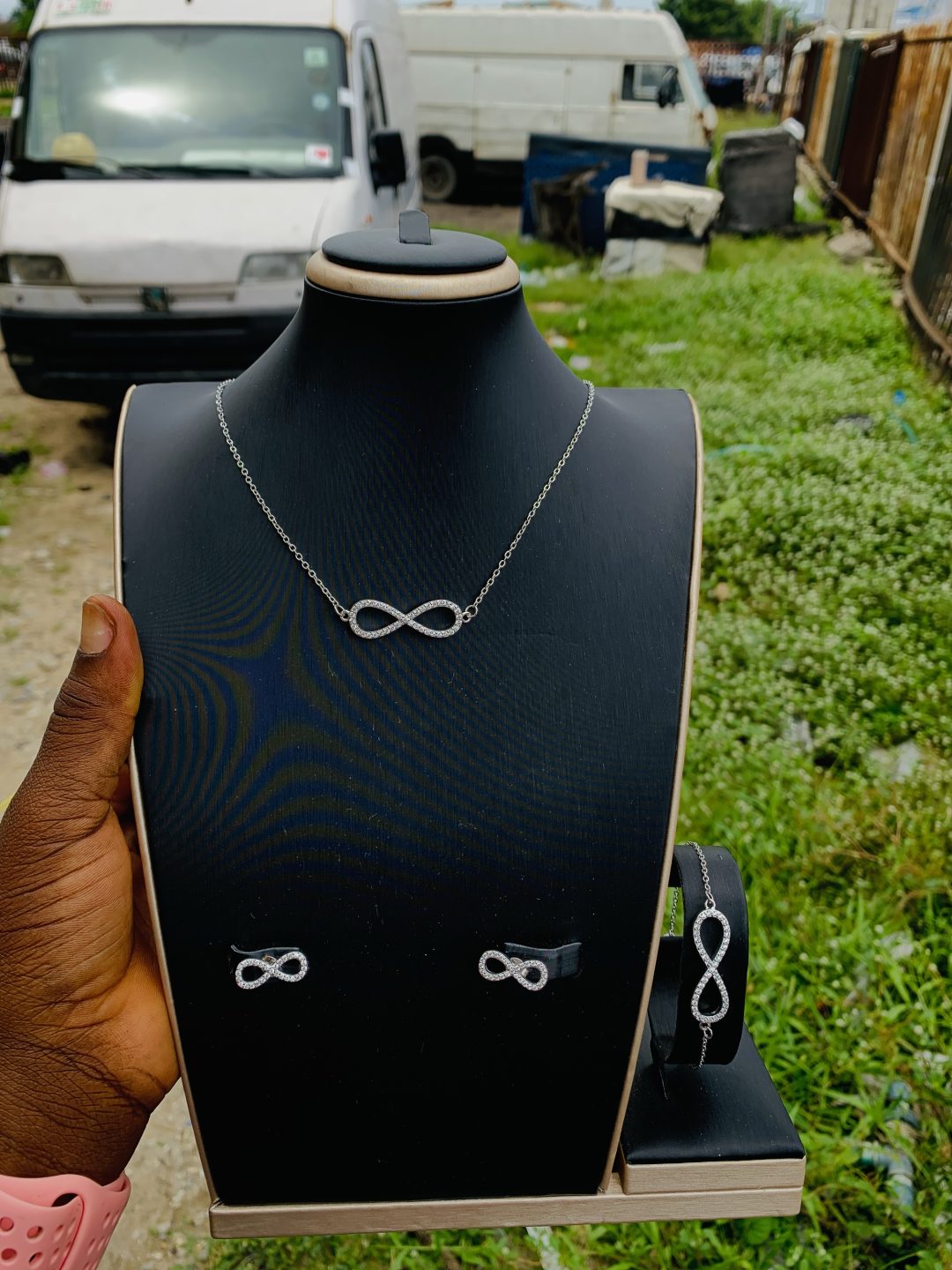 Infinity silver set