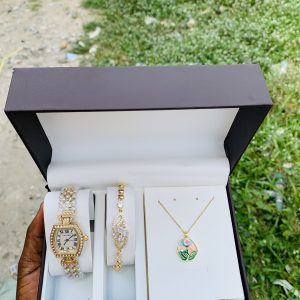 Cattier Gold white face Luxury set