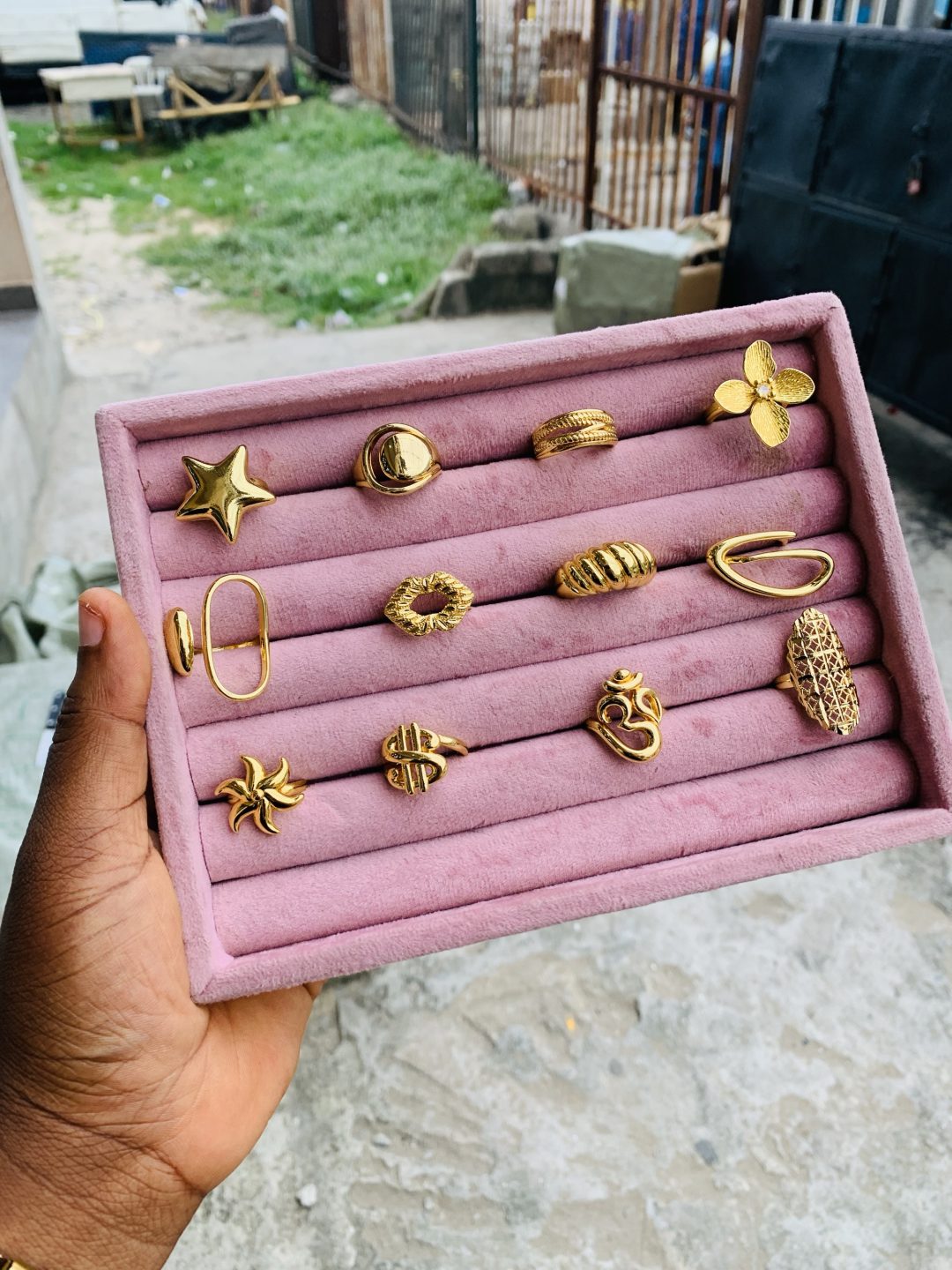 A Dozen of fashion rings001 - Image 4