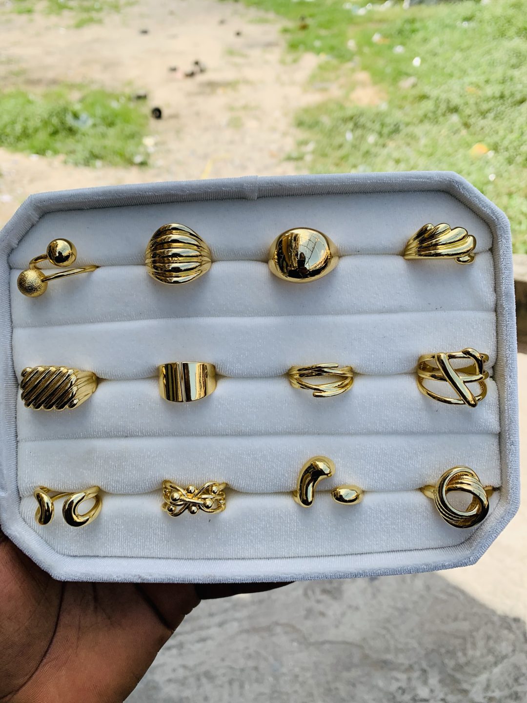 A Dozen of fashion rings 010