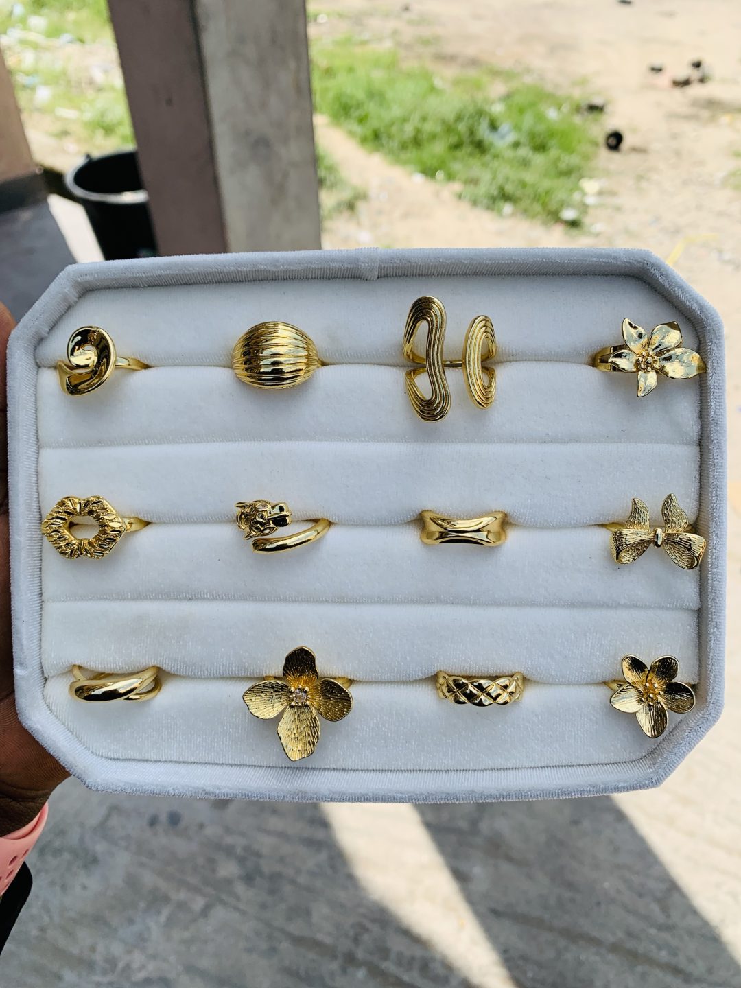 A Dozen of fashion rings 007