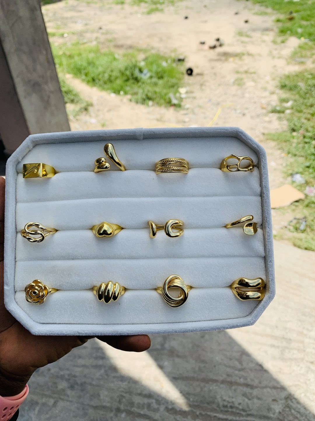 A Dozen of fashion rings 003