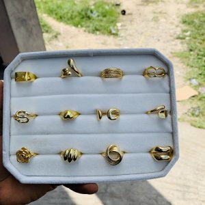 A Dozen of fashion rings 003