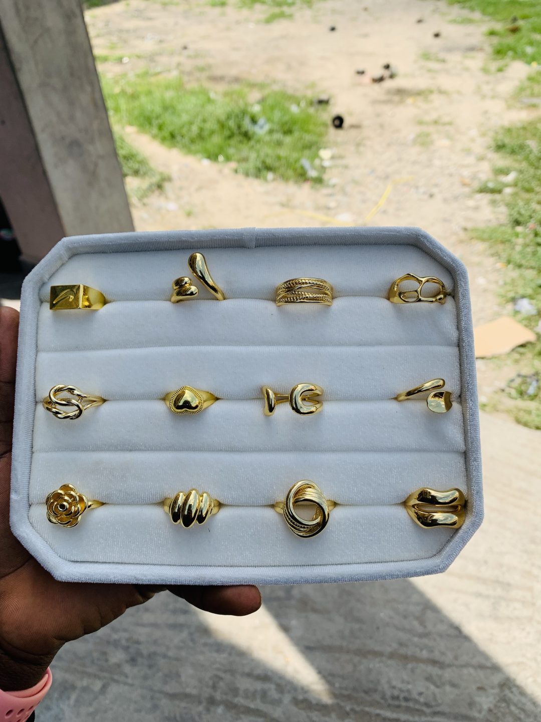 A Dozen of fashion rings 003 - Image 2