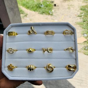 A Dozen of fashion rings 003