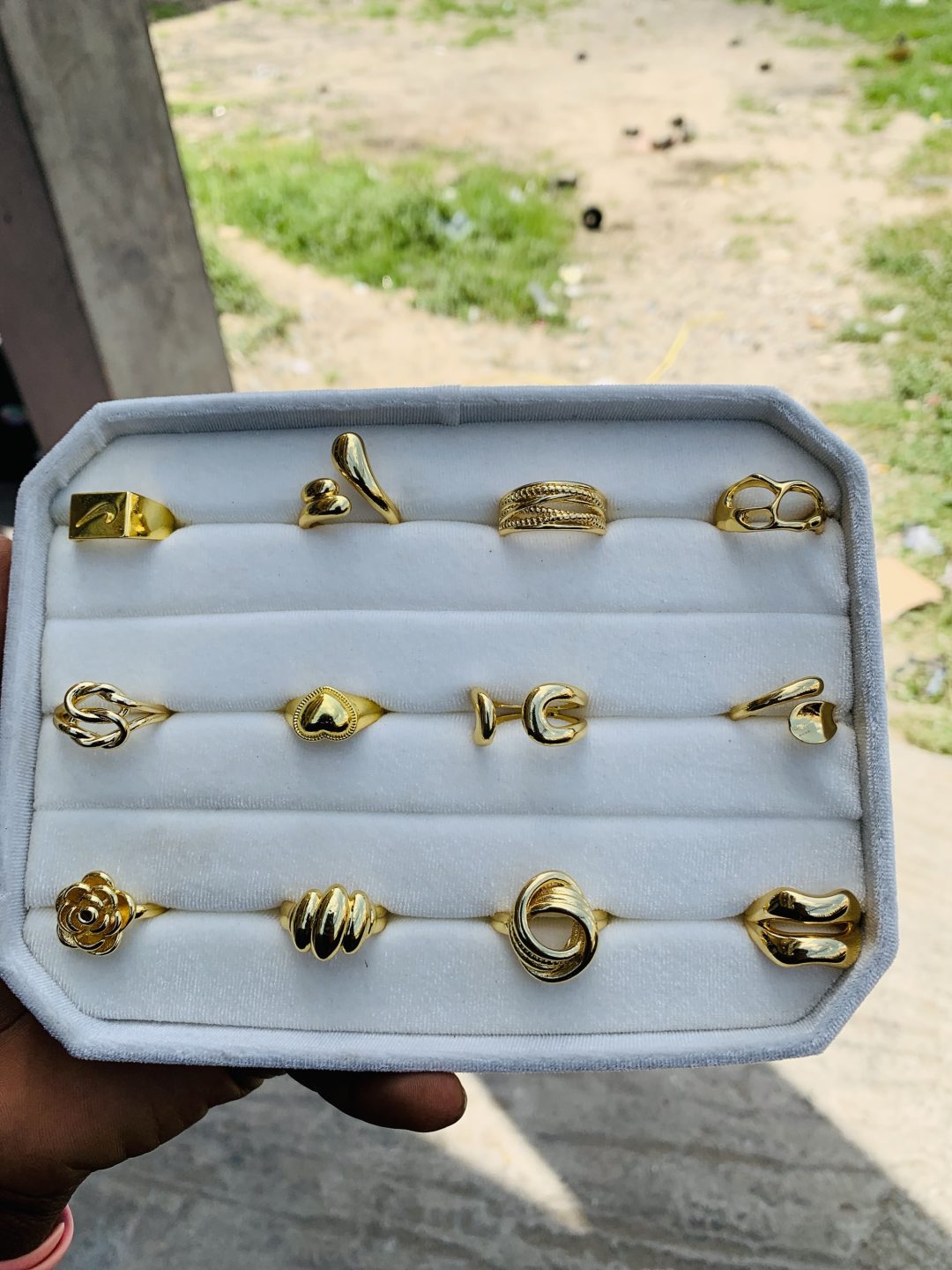A Dozen of fashion rings 003 - Image 3