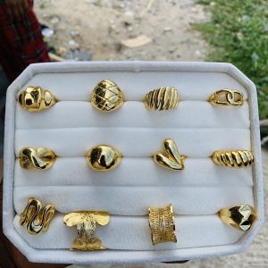A Dozen of fashion rings 006