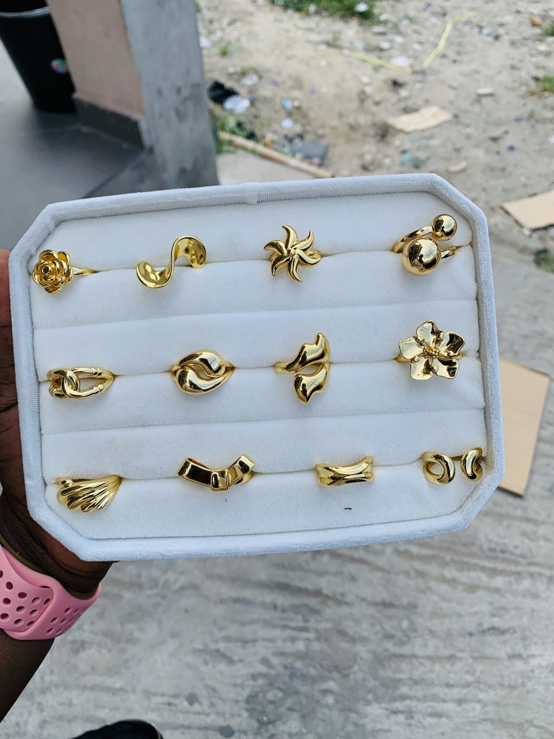 A Dozen of fashion  rings 005