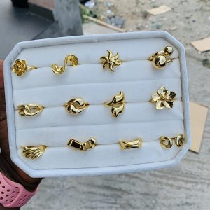 A Dozen of fashion  rings 005