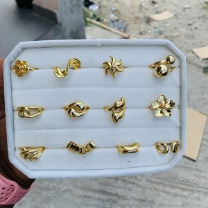 A Dozen of fashion  rings 005