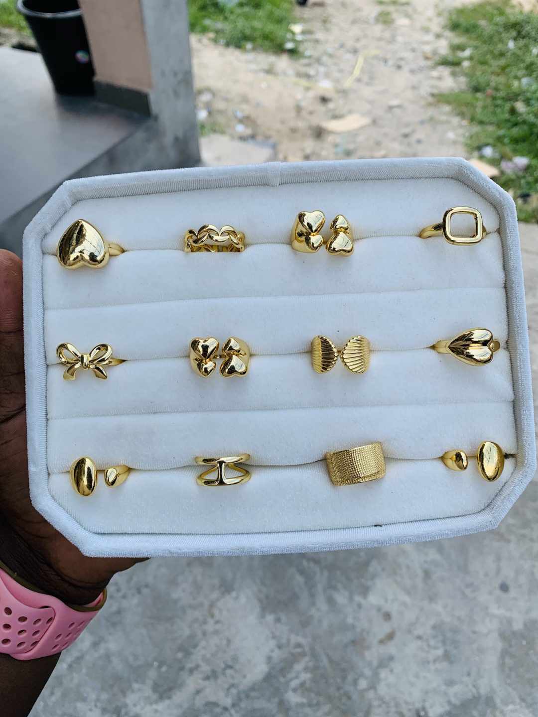 A dozen of fashion rings